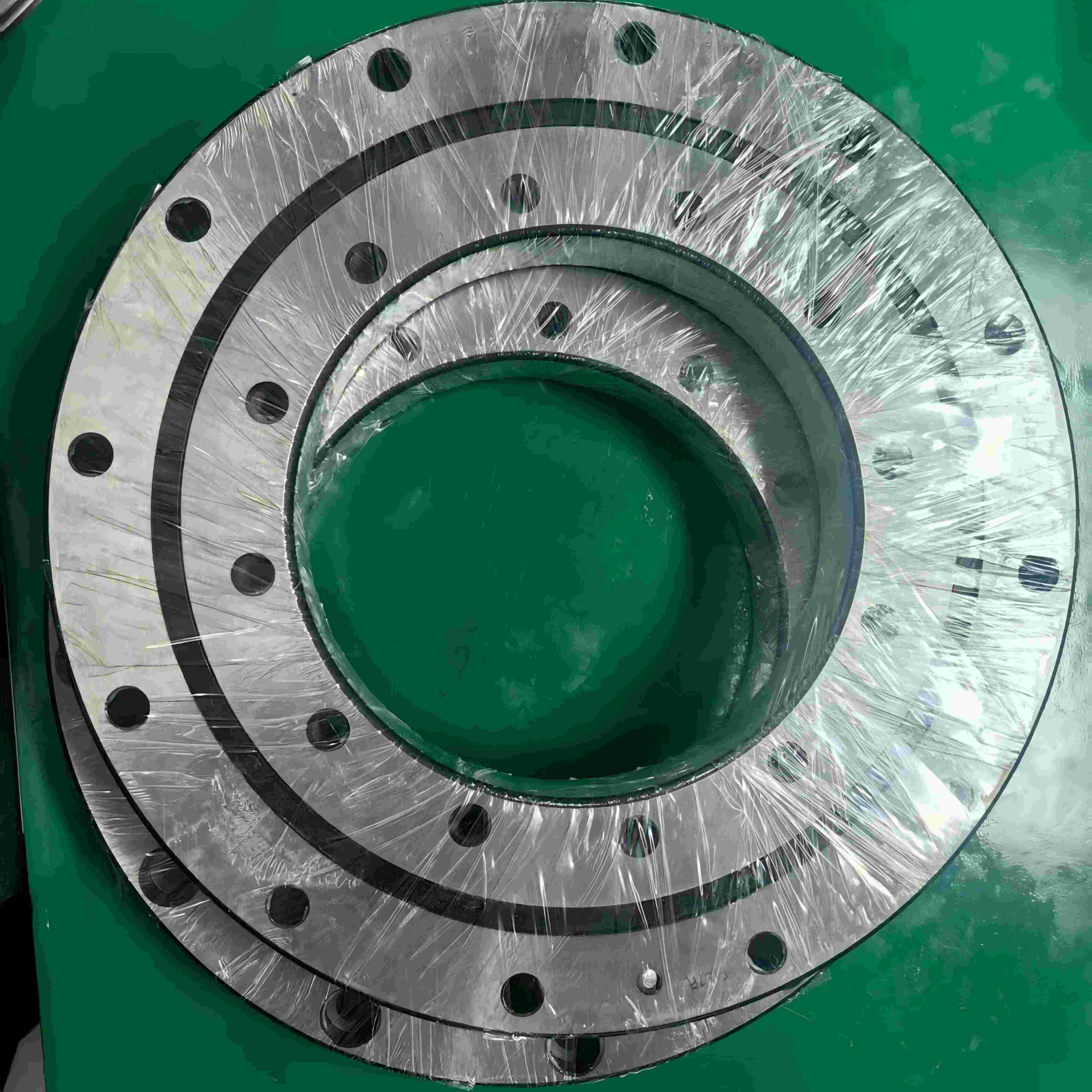 Four-point contact ball bearings