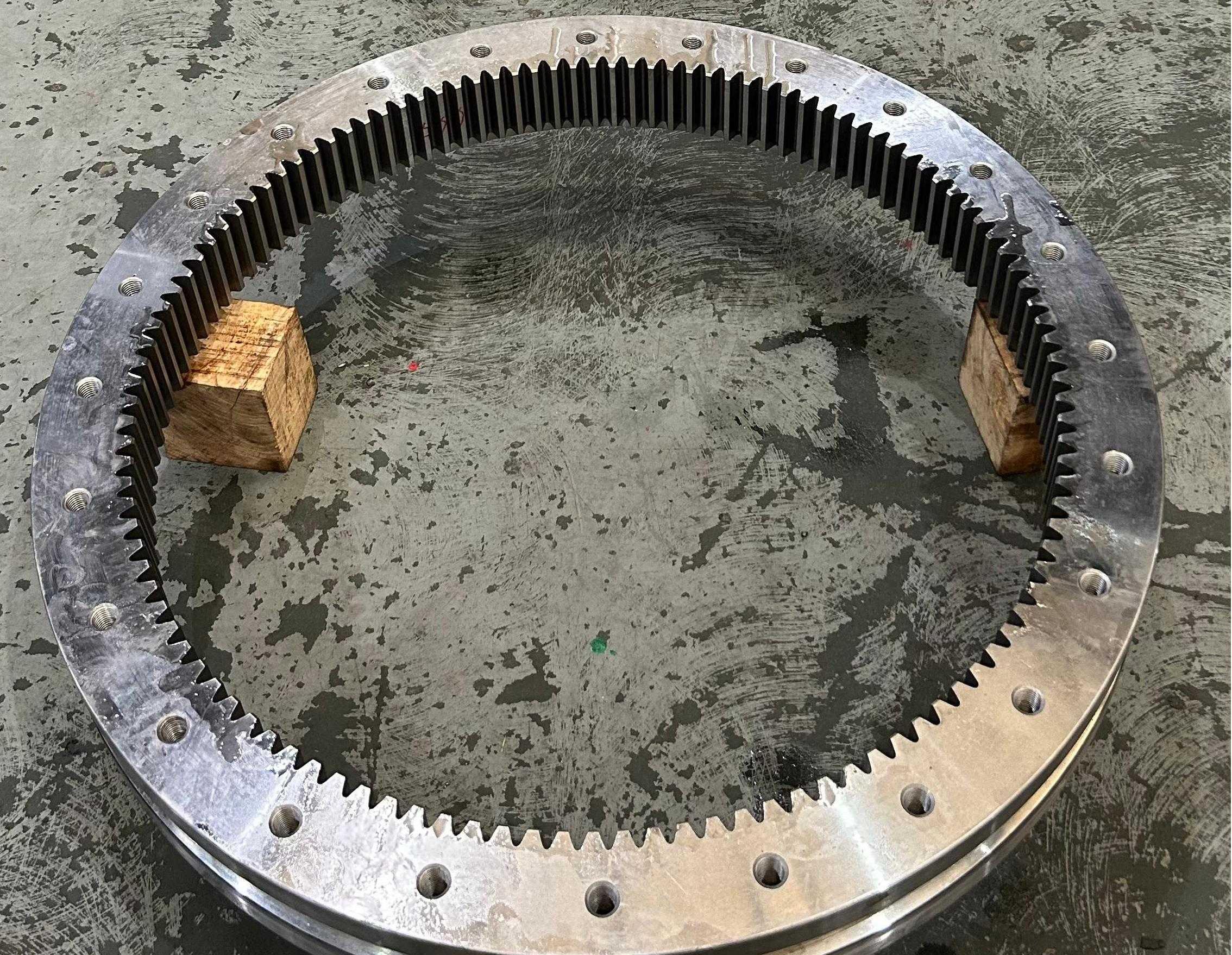 What is the structure of a slewing ring?