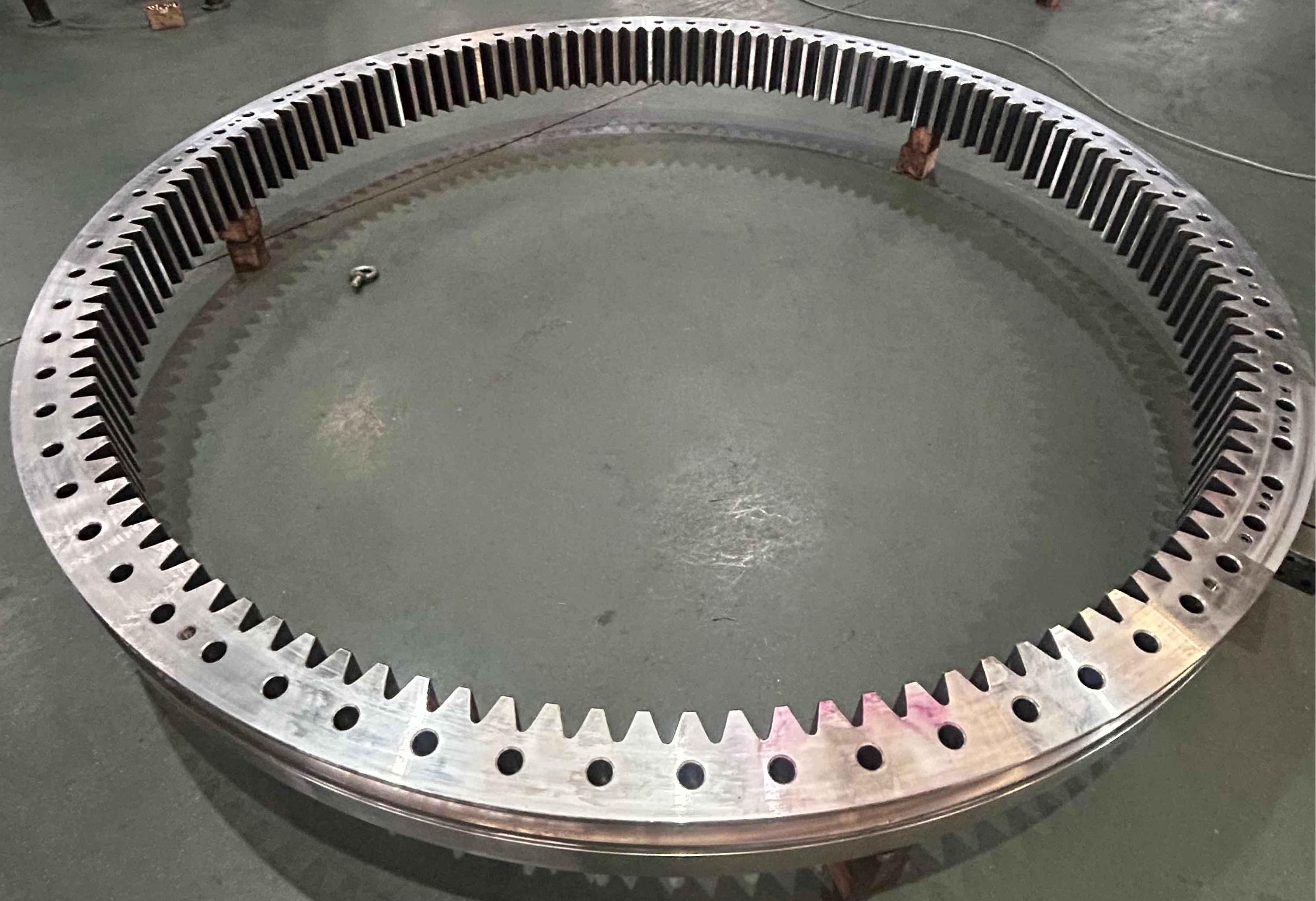 What is the use of double row ball slewing bearing?