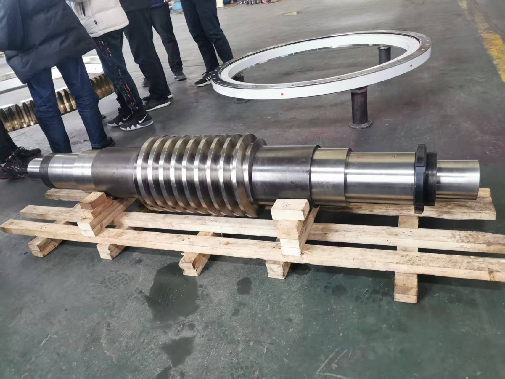 Solar Tracking System Solution: Dual Axis Slewing Drive & Worm Gear Slew Drive