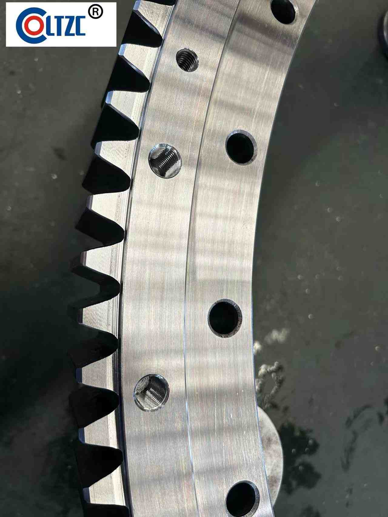 loaders Turntable Bearings