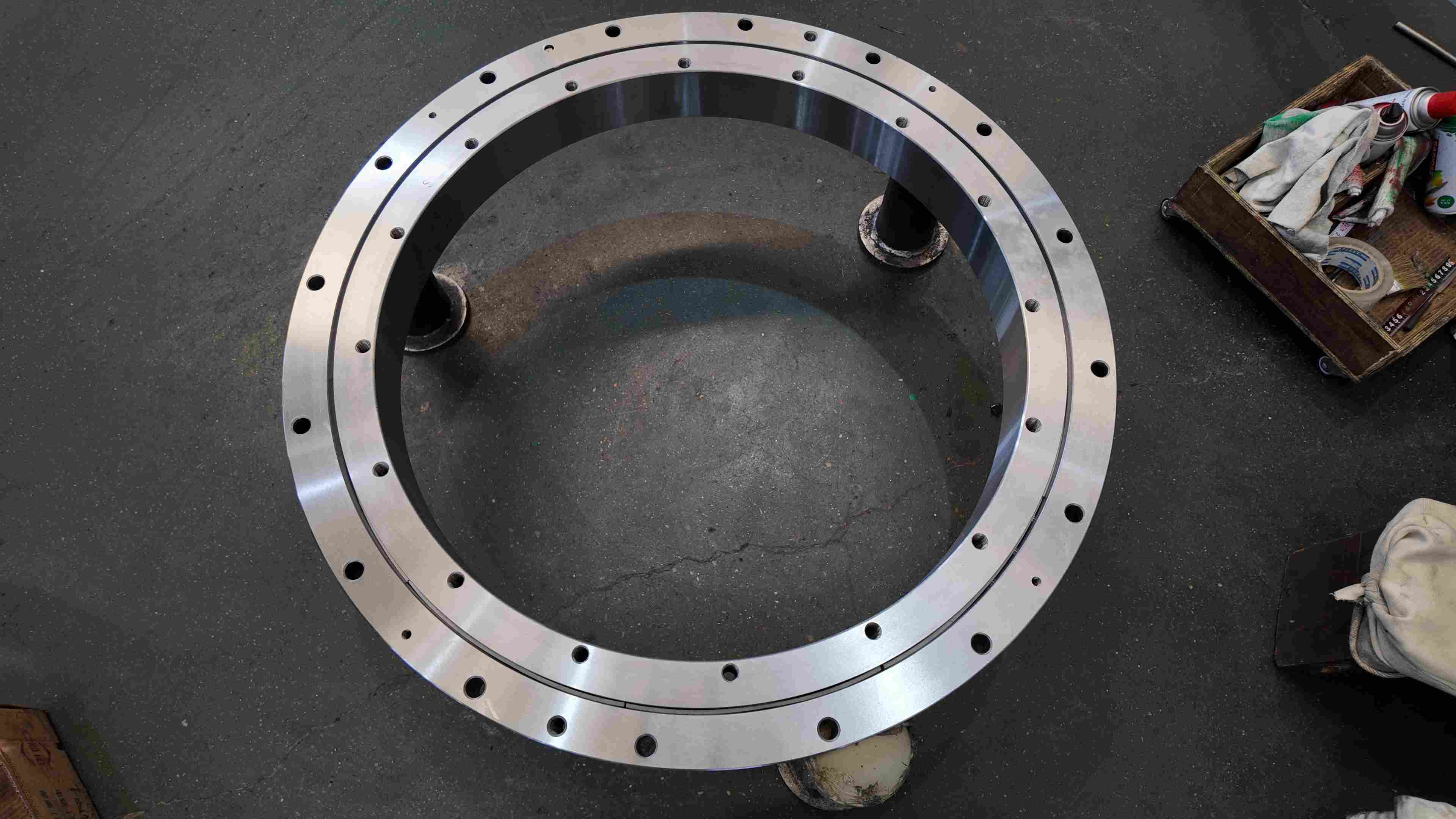 Gearless four-point contact ball slewing bearing Gearless four-point contact ball slewing bearing