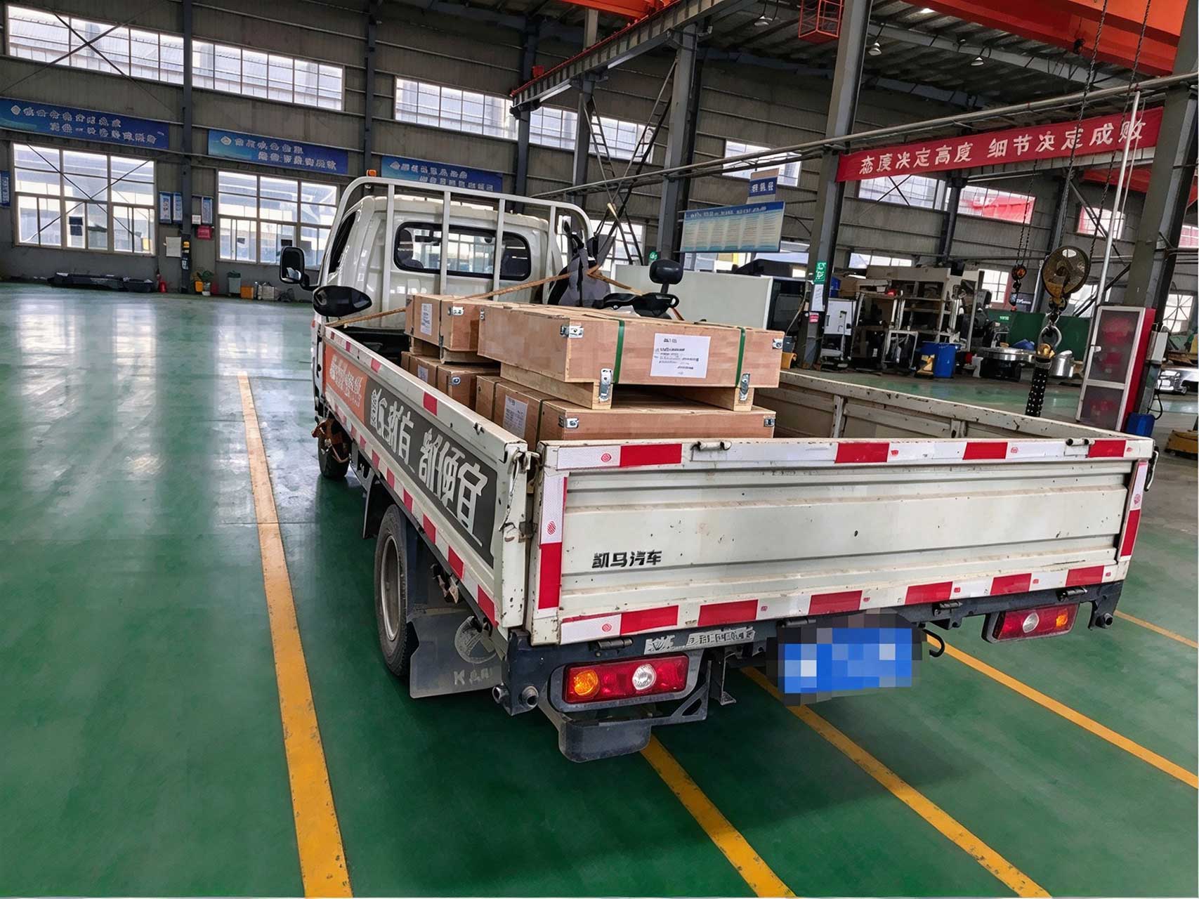 LTZC exported crossed roller slewing bearings to Vietnam for truck cranes, ensuring precision, rigidity and safe packaging. LTZC exported crossed roller slewing bearings to Vietnam for truck cranes, ensuring precision, rigidity and safe packaging.